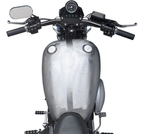 DRAG SPECIALTIES Tanks, Tankabdeckungen & -polster - Einbaubeispiel