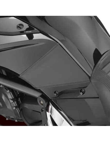 SHOW CHROME Tanks, Tankabdeckungen & -polster - Detailansicht