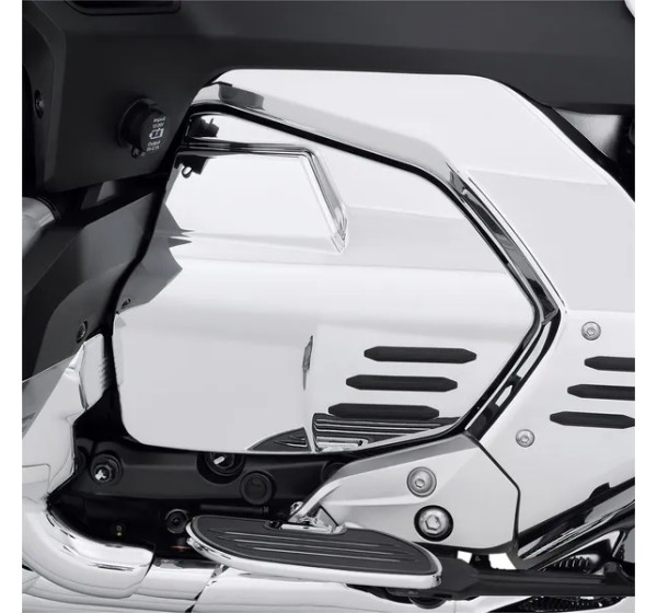 SHOW CHROME Motordeckel - Detailansicht