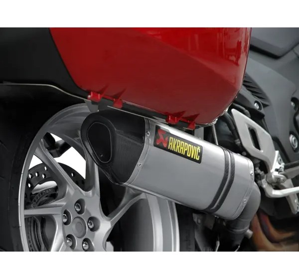 AKRAPOVIC Endschalldämpfer - Einbaubeispiel