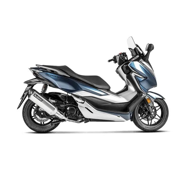 AKRAPOVIC Endschalldämpfer - Einbaubeispiel