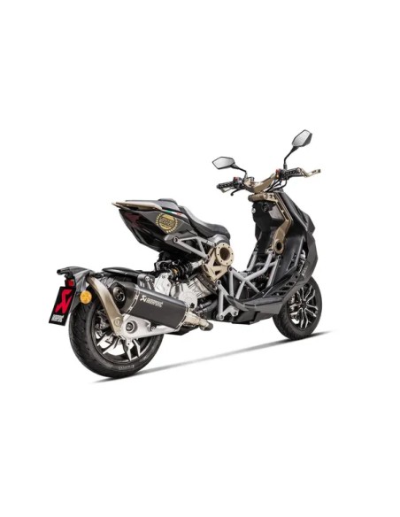 AKRAPOVIC Endschalldämpfer - Einbaubeispiel