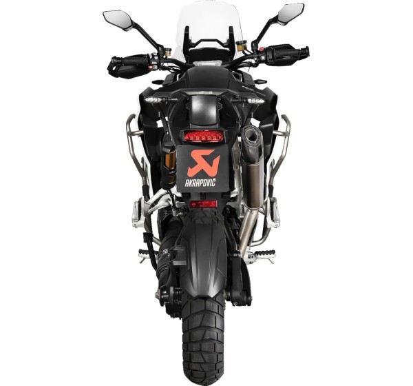 AKRAPOVIC Endschalldämpfer - Einbaubeispiel