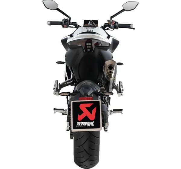 AKRAPOVIC Endschalldämpfer - Einbaubeispiel