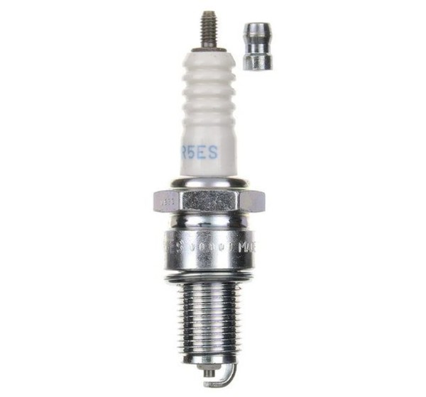 NGK SPARK PLUGS Zündkerzen für KAWASAKI KAF 400 4X4 2007-2019