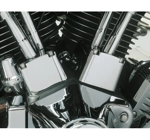 KURYAKYN Motordeckel - Einbaubeispiel