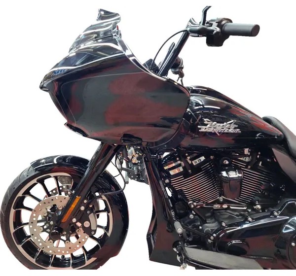 PAUL YAFFE BAGGER NATION Verkleidung - Detailansicht