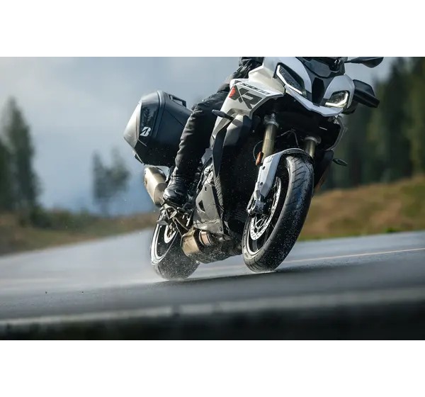 BRIDGESTONE Reifen Bild 5