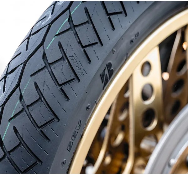 BRIDGESTONE Reifen Bild 6
