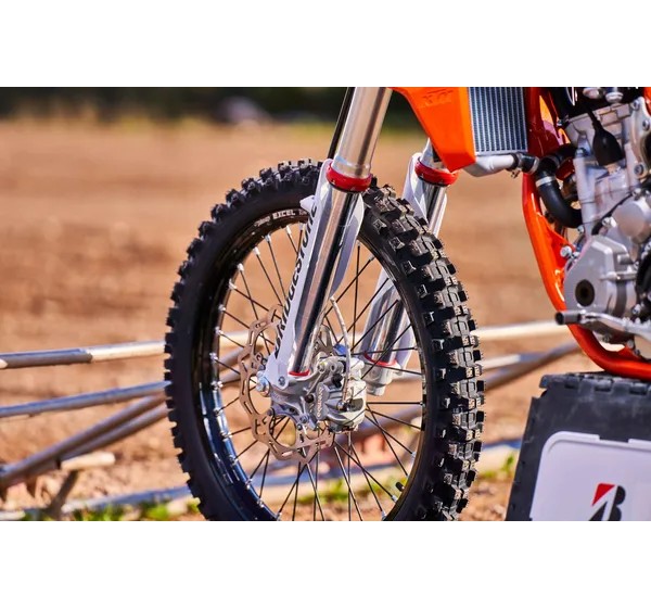 BRIDGESTONE Reifen - Detailansicht