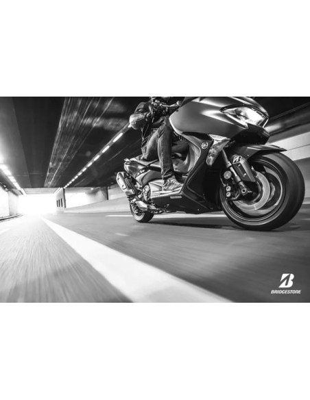 BRIDGESTONE Reifen Bild 4