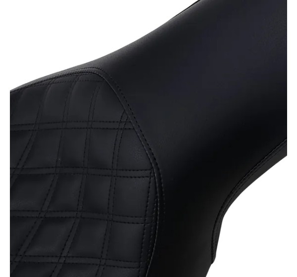 SADDLEMEN Sitzbänke - Detailansicht