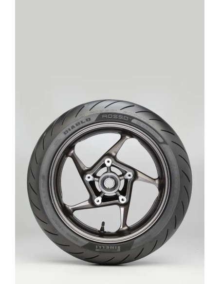 PIRELLI Reifen - Detailansicht