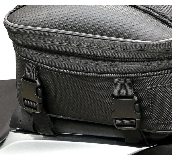 NELSON RIGG Hecktaschen - Einbaubeispiel