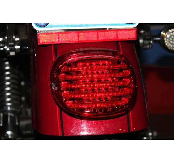 CUSTOM DYNAMICS Rück- und Bremslichter - Detailansicht