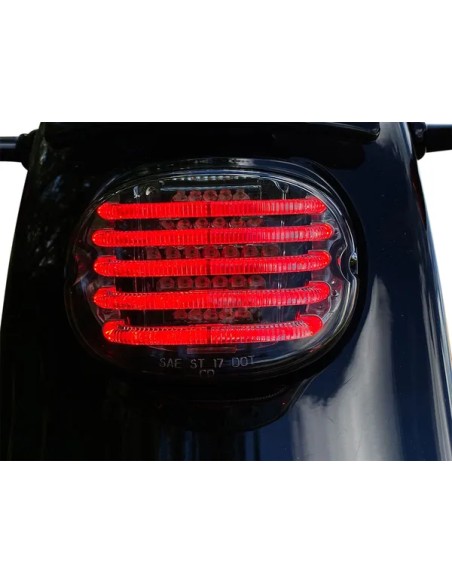CUSTOM DYNAMICS Rück- und Bremslichter - Detailansicht