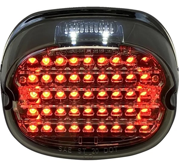 CUSTOM DYNAMICS Rück- und Bremslichter - Detailansicht