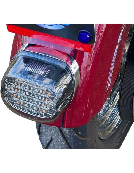CUSTOM DYNAMICS Rück- und Bremslichter - Einbaubeispiel