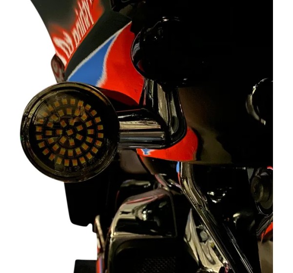 CUSTOM DYNAMICS Blinker - Einbaubeispiel
