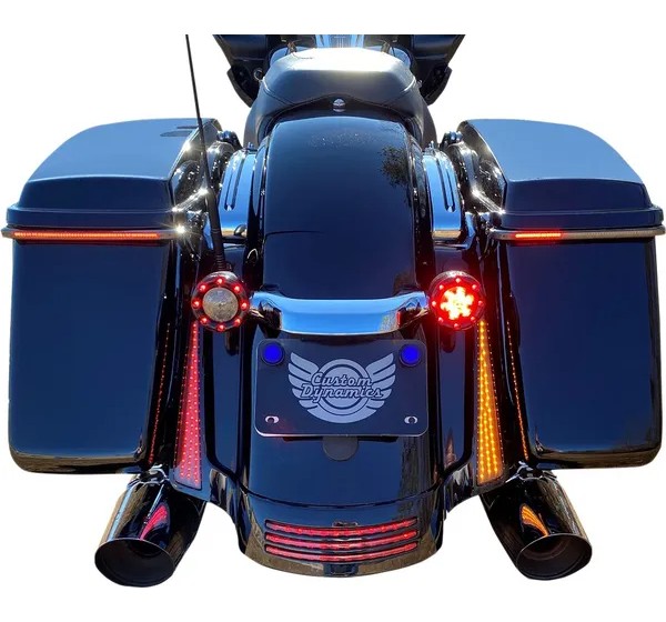 CUSTOM DYNAMICS Rück- und Bremslichter für Harley Davidson FLHX 1750 ABS 2017-2023