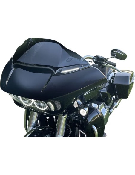 CUSTOM DYNAMICS Zusatzbeleuchtung - Einbaubeispiel