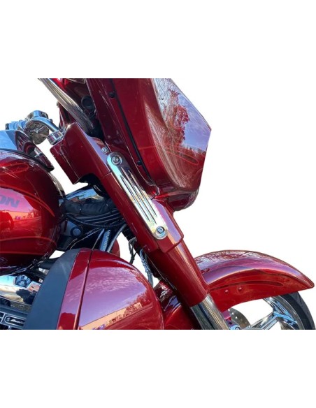 CUSTOM DYNAMICS Zusatzbeleuchtung - Einbaubeispiel