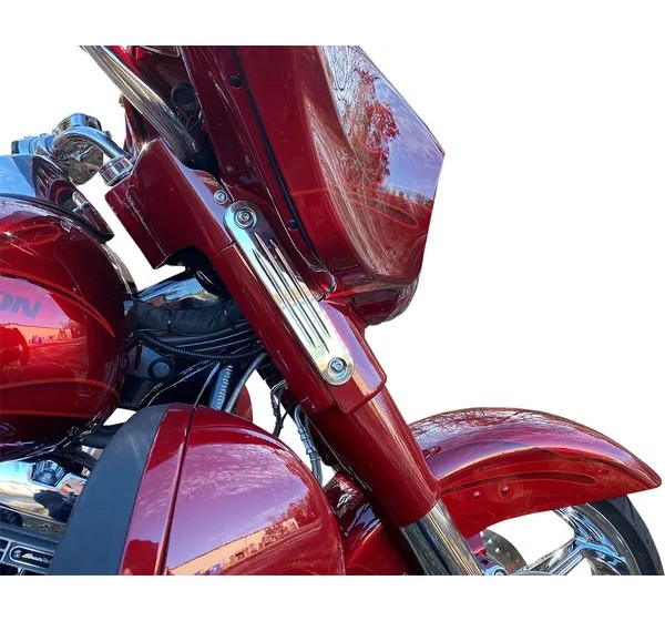CUSTOM DYNAMICS Zusatzbeleuchtung - Einbaubeispiel