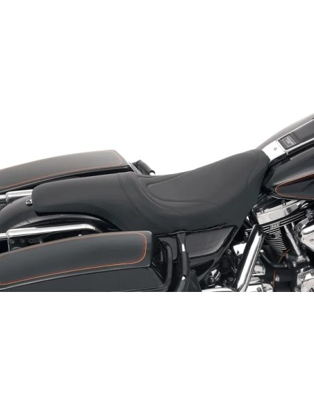 DRAG SPECIALTIES SEATS Sitzbänke - Einbaubeispiel