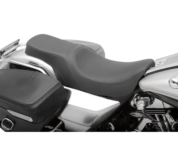DRAG SPECIALTIES SEATS Sitzbänke - Einbaubeispiel
