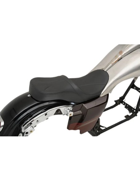 DRAG SPECIALTIES SEATS Sitzbänke - Einbaubeispiel