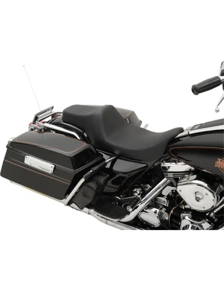 DRAG SPECIALTIES SEATS Sitzbänke - Einbaubeispiel