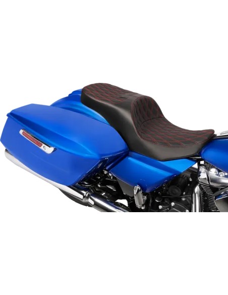DRAG SPECIALTIES SEATS Sitzbänke - Einbaubeispiel