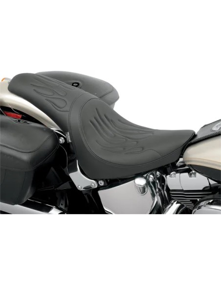 DRAG SPECIALTIES SEATS Sitzbänke - Einbaubeispiel
