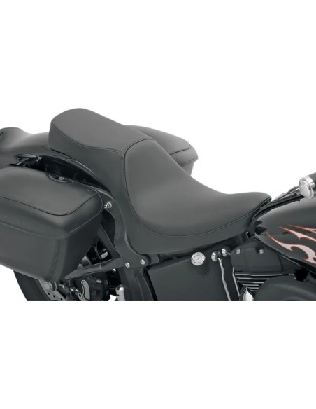 DRAG SPECIALTIES SEATS Sitzbänke - Einbaubeispiel