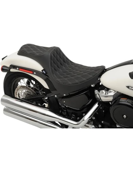 DRAG SPECIALTIES SEATS Sitzbänke - Einbaubeispiel