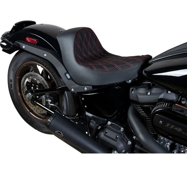 DRAG SPECIALTIES SEATS Sitzbänke - Einbaubeispiel