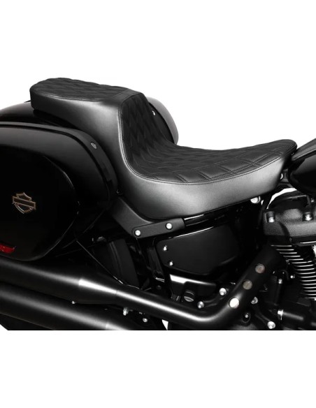 DRAG SPECIALTIES SEATS Sitzbänke - Einbaubeispiel