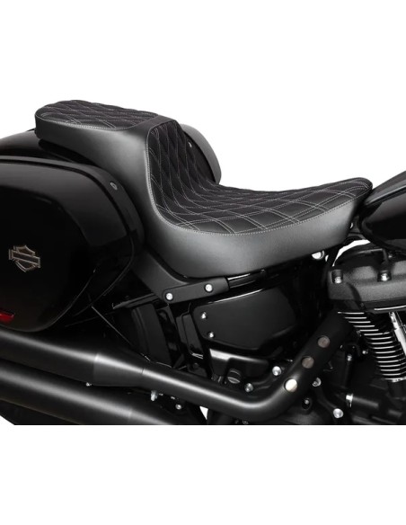 DRAG SPECIALTIES SEATS Sitzbänke - Einbaubeispiel