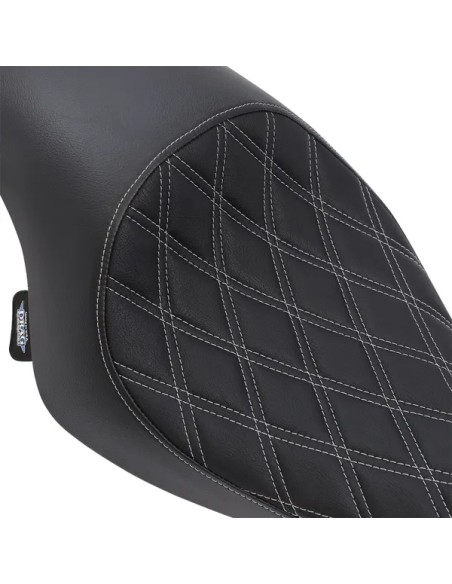 DRAG SPECIALTIES SEATS Sitzbänke - Einbaubeispiel