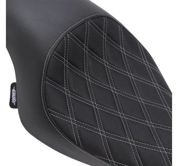 DRAG SPECIALTIES SEATS Sitzbänke - Einbaubeispiel