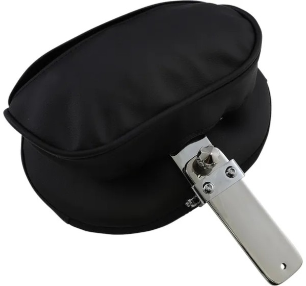 DRAG SPECIALTIES SEATS Sissybars - Einbaubeispiel