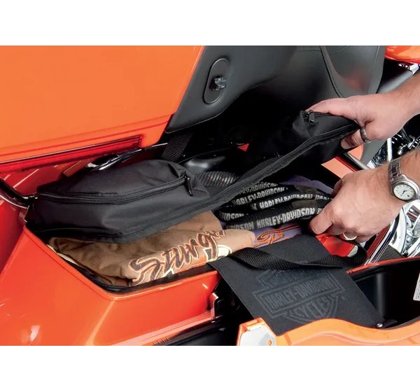 DRAG SPECIALTIES SEATS Satteltaschen - Einbaubeispiel