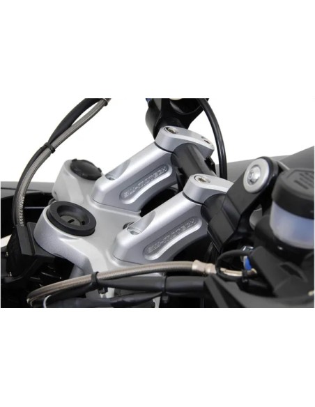SW-MOTECH Risers - Einbaubeispiel