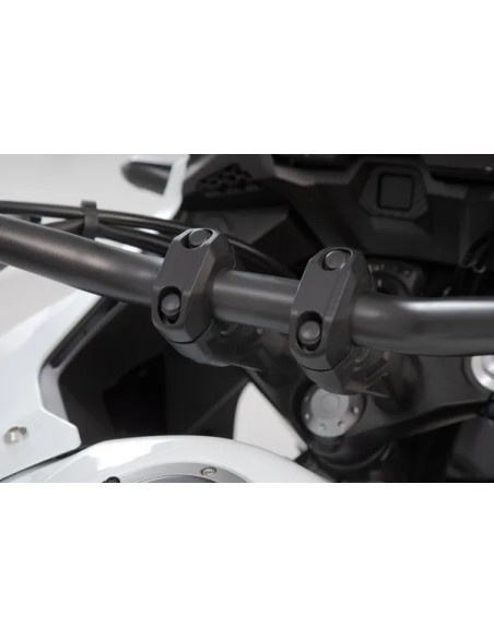 SW-MOTECH Risers - Einbaubeispiel