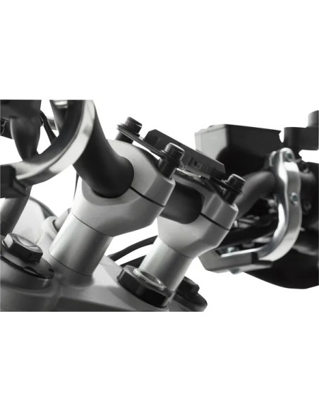 SW-MOTECH Risers für TRIUMPH STREET TRIPLE 675 ABS 2013-2016