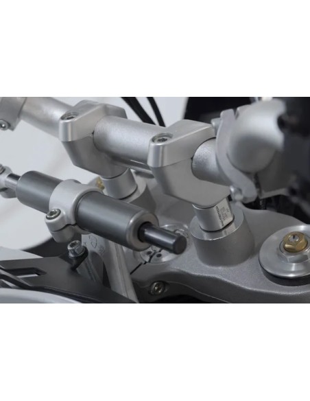 SW-MOTECH Risers - Einbaubeispiel