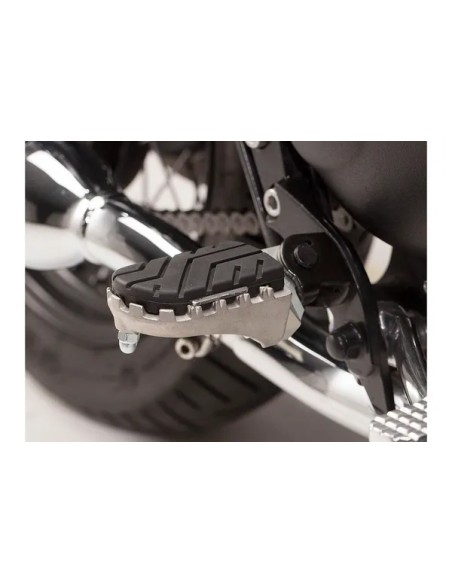 SW-MOTECH Fußrasten für TRIUMPH BONNEVILLE 865 T100 2005-2015