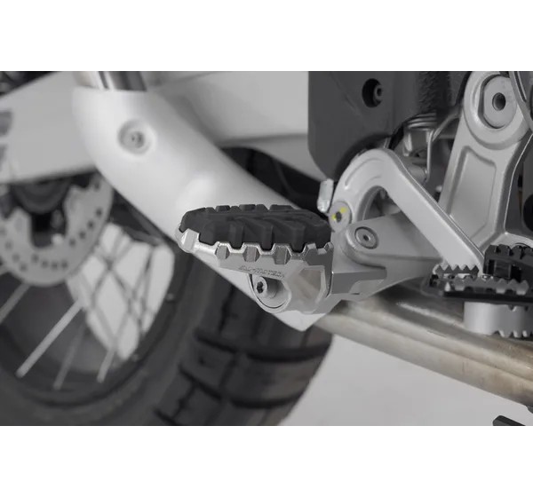 SW-MOTECH Fußrasten für YAMAHA XTZ 700 T 2023-2024