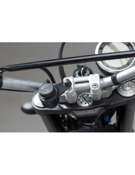 SW-MOTECH Zigarettenanzünder & Stecker - Detailansicht