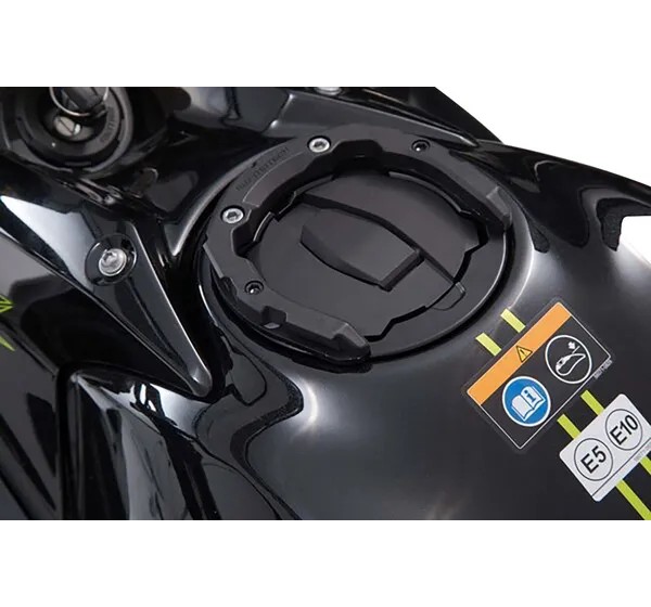 SW-MOTECH Schutzblech- und Tank-Taschen - Einbaubeispiel